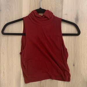 Maroon cropped high neck top